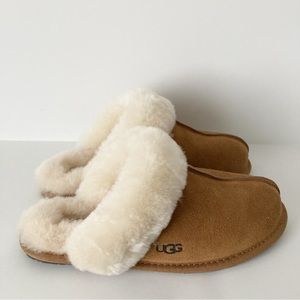 Womens UGG Scuffette | Size 7